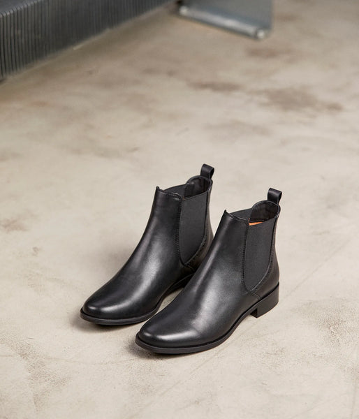 Leather Chelsea Boots