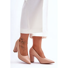 Nude Classic Pumps